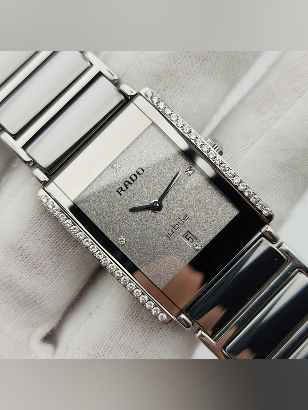 Rado Diastar Jubile Unisex Titanium w/ Diamond Accent Quartz Watch